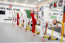 샤프킥 태권도 아카데미