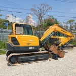 와이제이건설기계