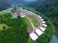 가온휴양빌리지 계곡글램핑카라반캠핑