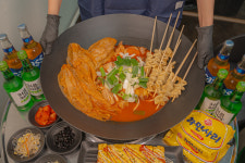 통큰솥뚜껑닭볶음탕 신대방점