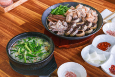 주라기 가마솥순대국 앤 창도름국밥