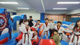 퍼스트천무태권도장