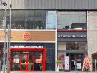 투썸플레이스 부산경성대역점