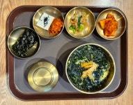 풀초롱밥상 속초코다리냉면 회기점