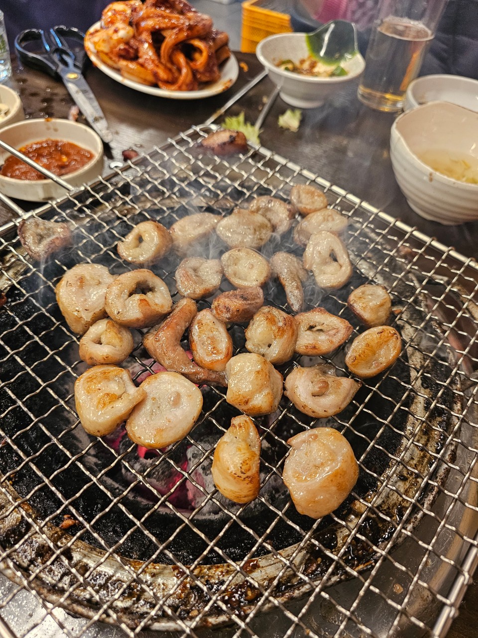 황소숯불꼼장어구이 이미지