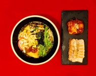 어지니 보쌈&막국수