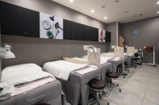 봄여름가을겨울피부과의원