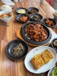 뜰아래채