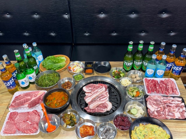 한우검정돼지 정육식당