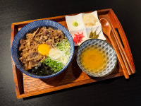우마이동