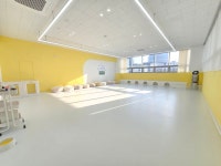 애견유치원&호텔 초댕학교