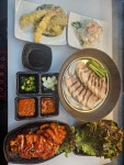 돈이왕족발보쌈