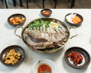 수원흑염소요리전문점