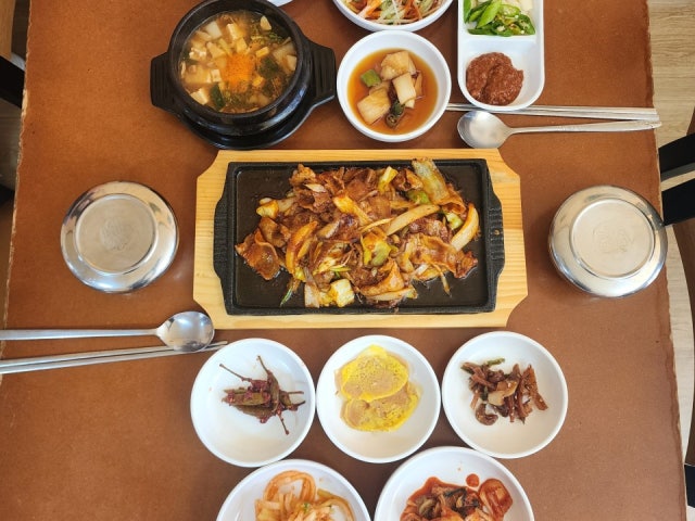 우정식당