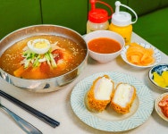 명가돈까스&가야밀면 시내영일대점