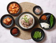 찐한부산돼지국밥 영대점