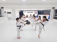충렬뜨란채태권도장