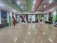 태랑키즈돌려차기태권도장