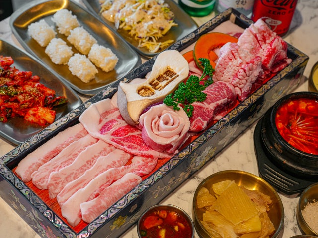 돈백꽃 제주공항점