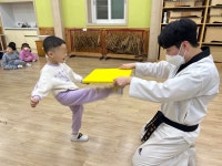 부곡우리아이태권도