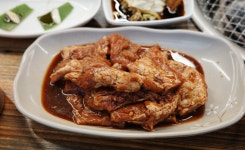 양학숯불돼지갈비