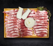무쇠솥생삼겹김치찌개