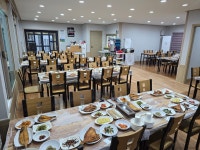 해뜨는식당민박