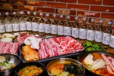 도니랑김치생삼겹 마곡나루역점