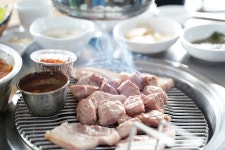 두툼한고기돈돼지 제주 함덕점