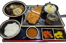 굿수제돈까스&냉모밀