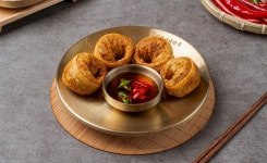 얼큰본가 연품뼈해장국 24시 본점