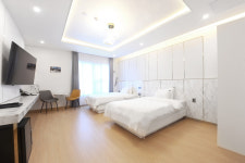 더원비지니스호텔