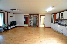 언덕위의하얀집