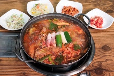 고령촌돼지찌개 본점