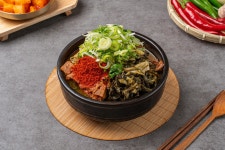 얼큰본가 연품뼈해장국 24시 본점