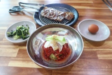 청기와냉면 아산인주점