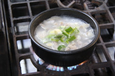 몽실족발공장