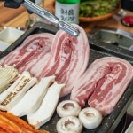 돈벼락김치삼겹살 장안동본점