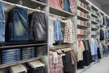 무신사 스탠다드 트리플스트리트송도점