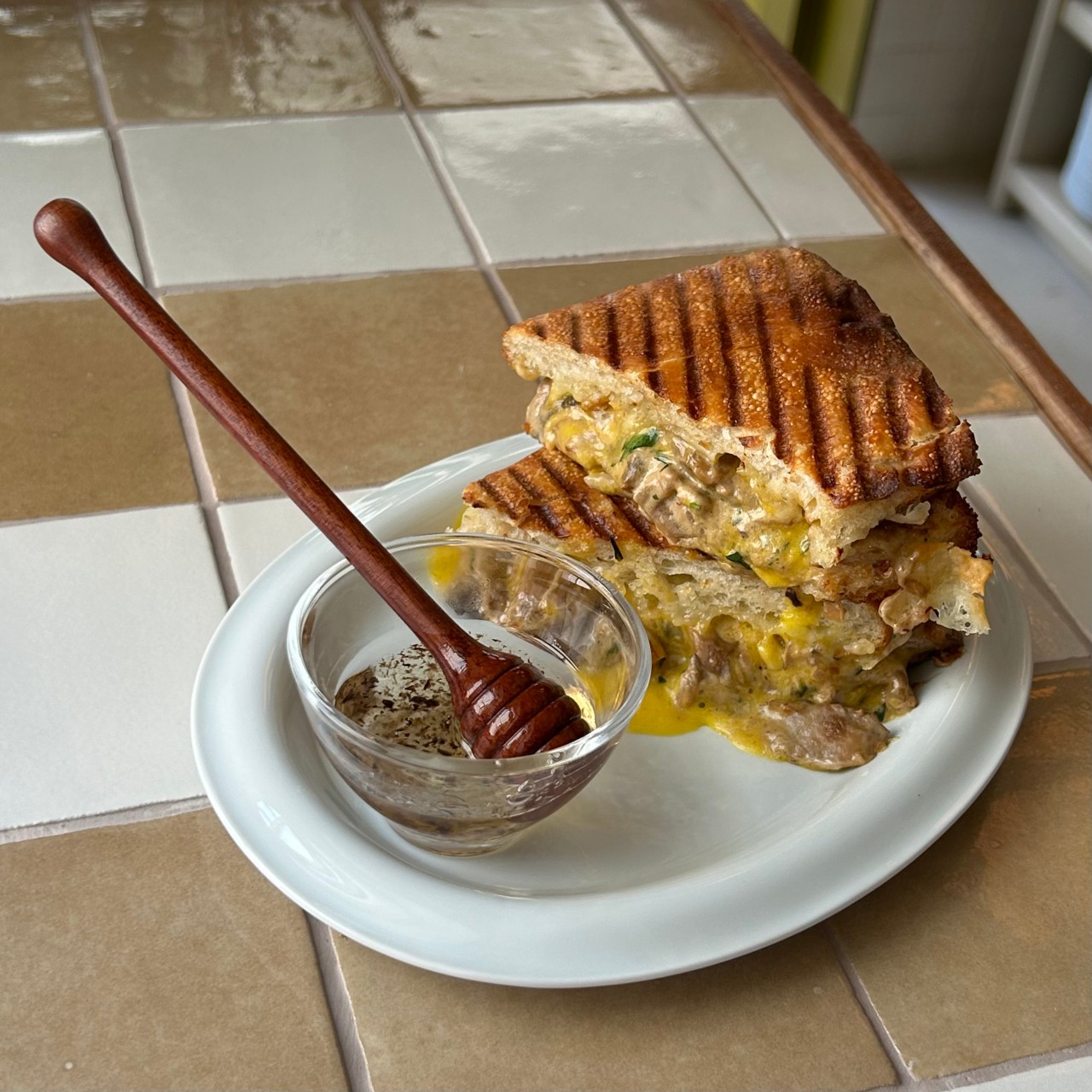 BUTTY SANDWICH HOUSE