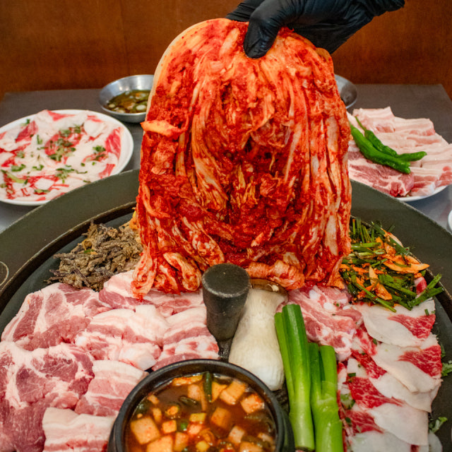 천하제일 솥뚜껑 한식 대표 사진