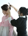 아델라 메이크업