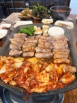 상돈김치생삼겹살