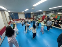 충용태권도장