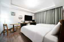 강릉 크리스탈 모텔