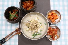 유가도토리칼국수