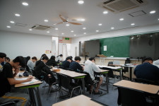 메인영어전문학원