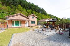 숲속작은집 펜션