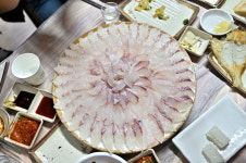 사량도자연산횟집 본점