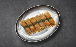 백채김치찌개 방배카페거리점